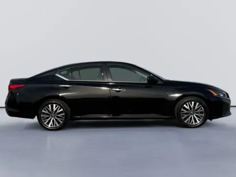 Photos of 2025 Nissan Altima 2.5 SV for sale in Morristown, TN at Lakeway Auto Sales