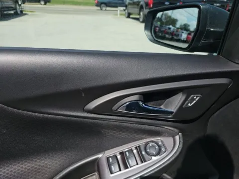 More photos of 2018 Chevrolet Malibu LS at Lakeway Auto Sales, TN