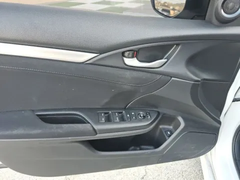 More photos of 2020 Honda Civic EX at Lakeway Auto Sales, TN