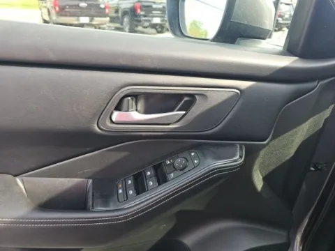 More photos of 2025 Nissan Rogue SV at Lakeway Auto Sales, TN