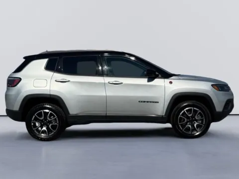 Photos of 2025 Jeep Compass Trailhawk for sale in Morristown, TN at Lakeway Auto Sales