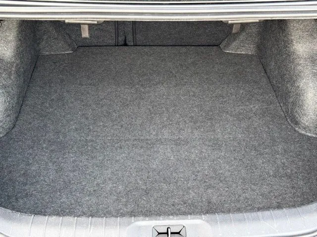 2025 Nissan Altima SV - Photo 21