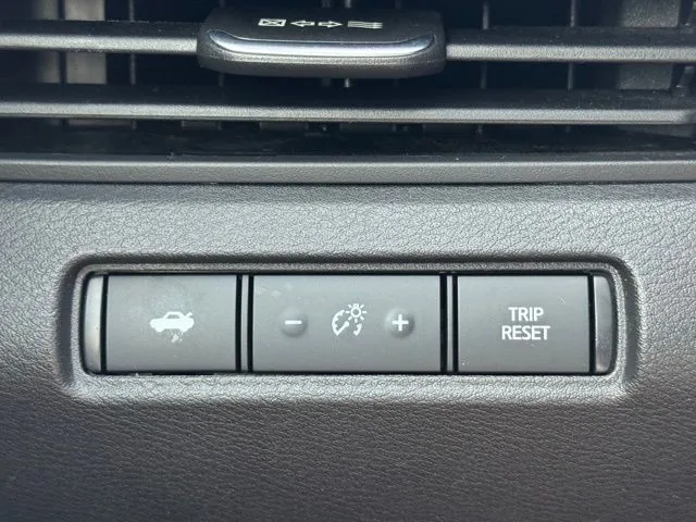 2025 Nissan Altima SV - Photo 20