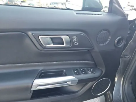 More photos of 2020 Ford Mustang GT Premium at Lakeway Auto Sales, TN