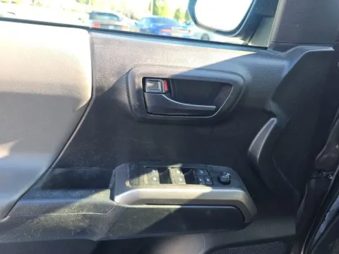 More photos of 2022 Toyota Tacoma SR5 at Lakeway Auto Sales, TN