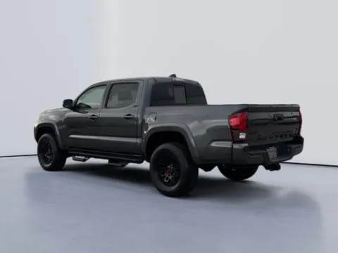 More photos of 2022 Toyota Tacoma SR5 at Lakeway Auto Sales, TN