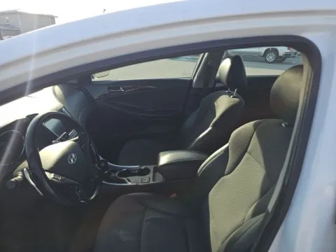 Another view of 2014 Hyundai Sonata SE for sale in Morristown, TN at Lakeway Auto Sales