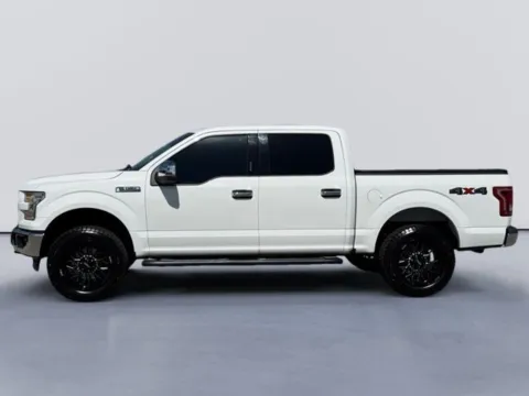 More photos of 2017 Ford F-150 XLT at Lakeway Auto Sales, TN