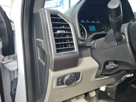 More photos of 2017 Ford F-150 XLT at Lakeway Auto Sales, TN