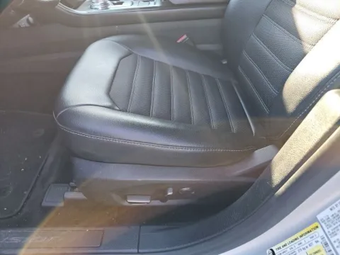 More photos of 2017 Ford Fusion SE at Lakeway Auto Sales, TN