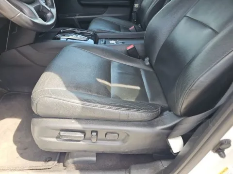 More photos of 2022 Honda Pilot Touring at Lakeway Auto Sales, TN