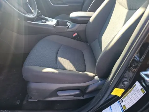 More photos of 2022 Toyota RAV4 Hybrid LE at Lakeway Auto Sales, TN