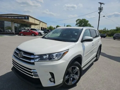 Photos of 2018 Toyota Highlander Limited Platinum for sale in Morristown, TN at Lakeway Auto Sales