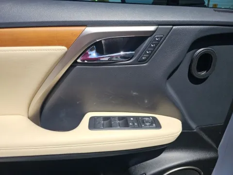 More photos of 2022 Lexus RX 350 at Lakeway Auto Sales, TN