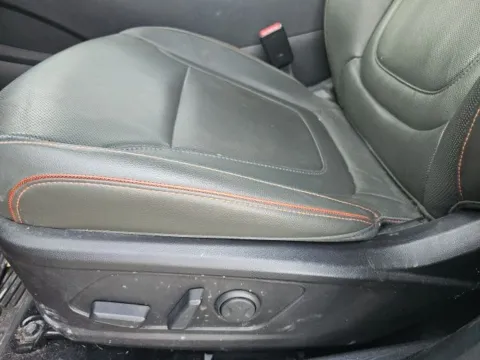 More photos of 2022 Hyundai Santa Cruz Limited at Lakeway Auto Sales, TN