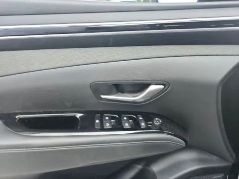 More photos of 2022 Hyundai Santa Cruz Limited at Lakeway Auto Sales, TN