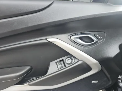 More photos of 2020 Chevrolet Camaro 1LT at Lakeway Auto Sales, TN