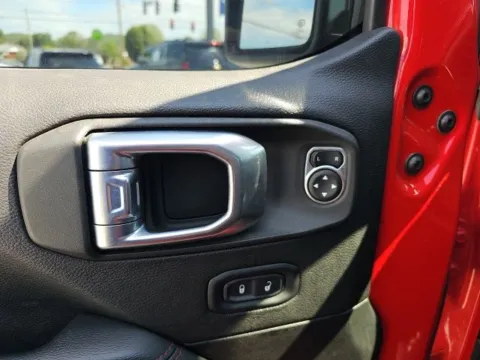 More photos of 2021 Jeep Wrangler Unlimited Rubicon at Lakeway Auto Sales, TN