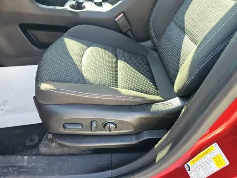 More photos of 2022 GMC Terrain SLE at Lakeway Auto Sales, TN