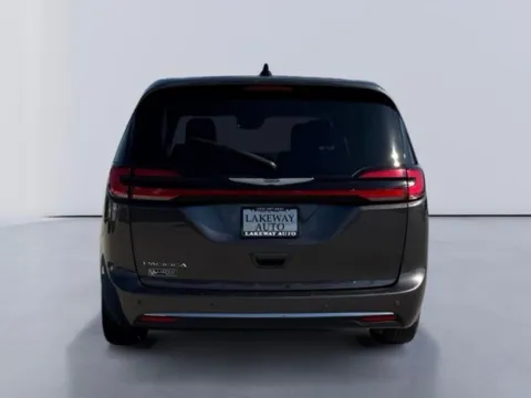 More photos of 2023 Chrysler Pacifica Touring L at Lakeway Auto Sales, TN