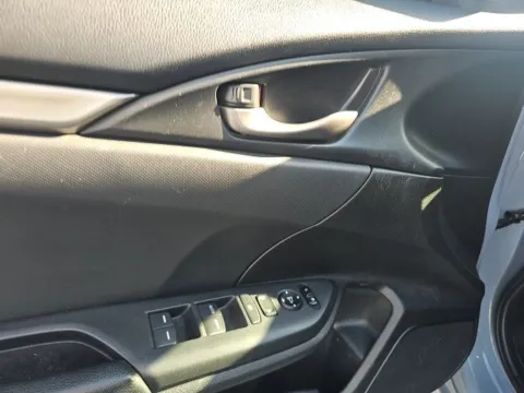 More photos of 2021 Honda Civic Sport at Lakeway Auto Sales, TN