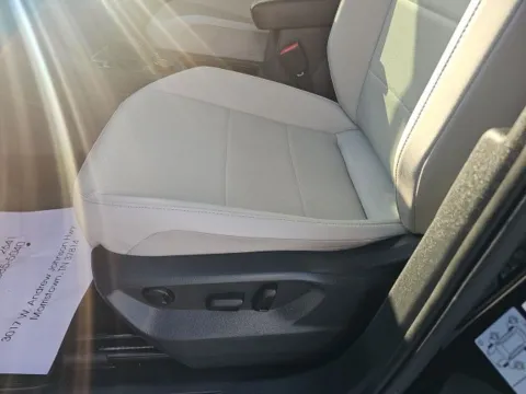 More photos of 2021 Volkswagen Tiguan 2.0T SE at Lakeway Auto Sales, TN