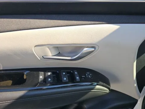 More photos of 2022 Hyundai Tucson Limited at Lakeway Auto Sales, TN