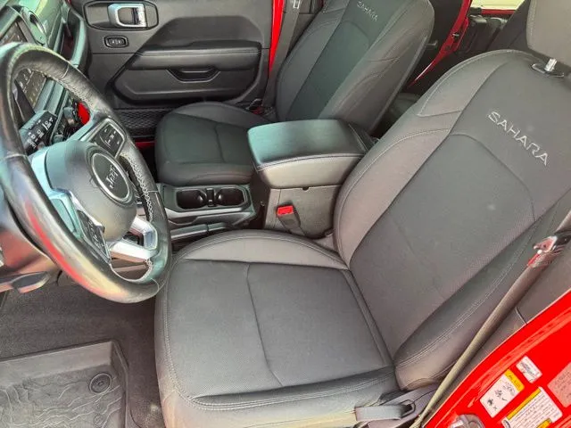 2020 Jeep Wrangler Unlimited Sahara - Photo 17