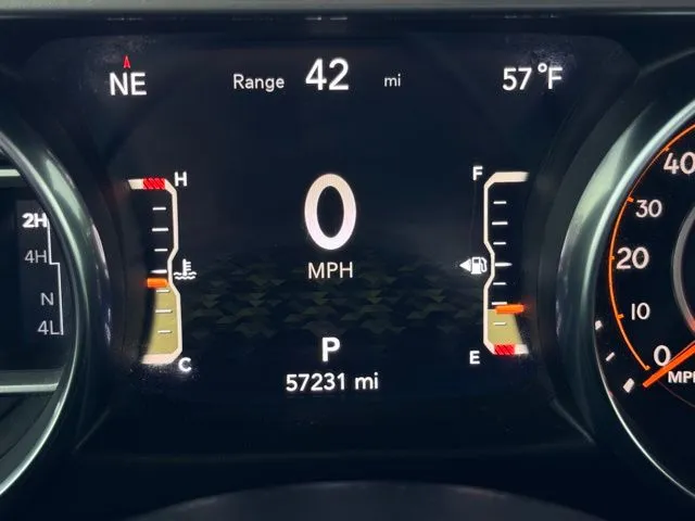 2020 Jeep Wrangler Unlimited Sahara - Photo 19