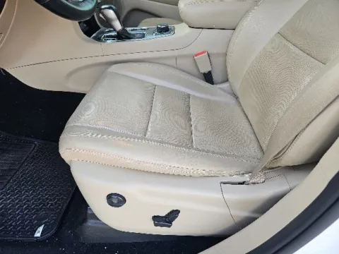 More photos of 2021 Jeep Grand Cherokee Limited at Lakeway Auto Sales, TN