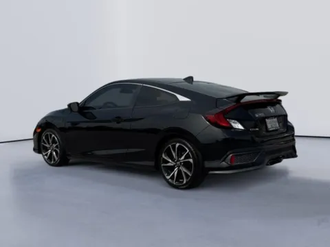 More photos of 2018 Honda Civic Si at Lakeway Auto Sales, TN