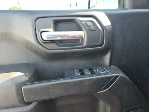 More photos of 2021 Chevrolet Silverado 1500 Custom Trail Boss at Lakeway Auto Sales, TN