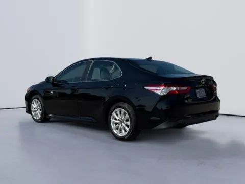 More photos of 2020 Toyota Camry LE at Lakeway Auto Sales, TN