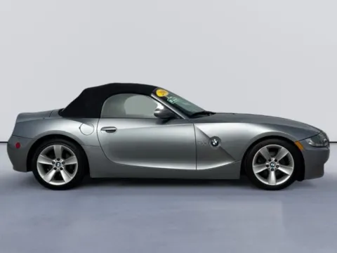 Photos of 2006 BMW Z4 3.0i for sale in Morristown, TN at Lakeway Auto Sales