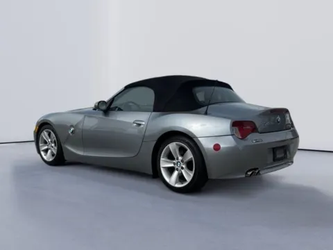 More photos of 2006 BMW Z4 3.0i at Lakeway Auto Sales, TN