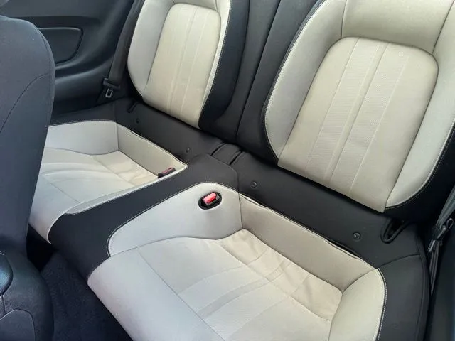 2021 Ford Mustang GT Premium - Photo 16