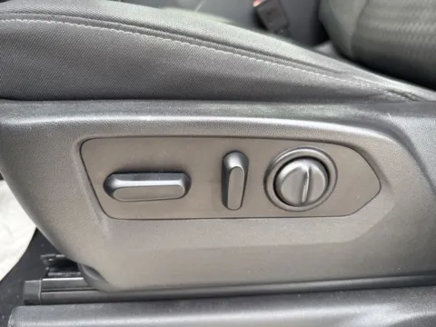 More photos of 2020 Chevrolet Silverado 1500 RST at Lakeway Auto Sales, TN