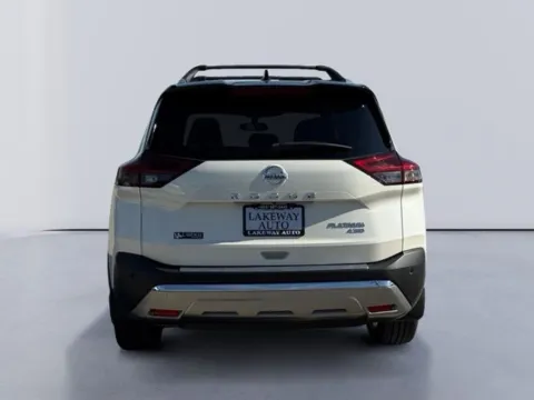 More photos of 2021 Nissan Rogue Platinum at Lakeway Auto Sales, TN