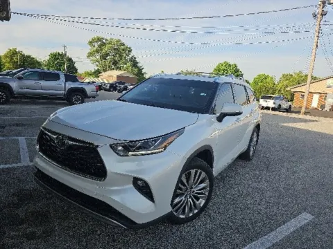 Photos of 2023 Toyota Highlander Platinum for sale in Morristown, TN at Lakeway Auto Sales