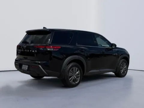 More photos of 2024 Nissan Pathfinder S at Lakeway Auto Sales, TN