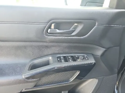 More photos of 2024 Nissan Pathfinder S at Lakeway Auto Sales, TN