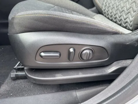 More photos of 2023 Chevrolet Equinox LT at Lakeway Auto Sales, TN