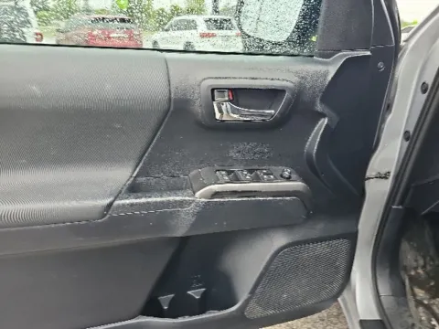 More photos of 2019 Toyota Tacoma TRD Off-Road at Lakeway Auto Sales, TN