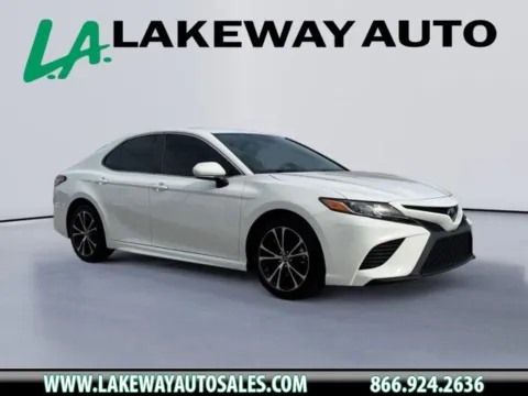 White 2019 Toyota Camry SE for sale in Morristown, TN