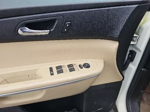 More photos of 2011 GMC Acadia SLT-1 at Lakeway Auto Sales, TN