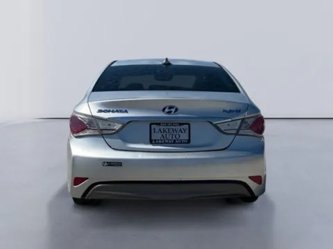More photos of 2012 Hyundai Sonata Hybrid at Lakeway Auto Sales, TN