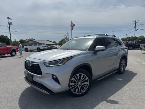 Photos of 2021 Toyota Highlander Hybrid Platinum for sale in Morristown, TN at Lakeway Auto Sales