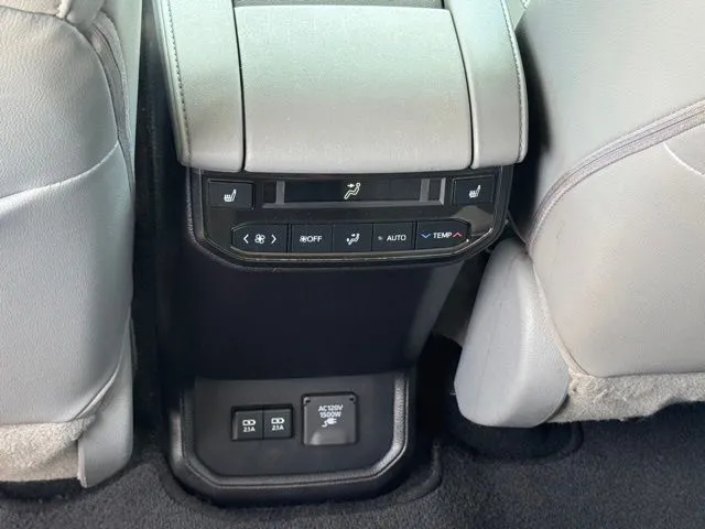 2021 Toyota Highlander Platinum - Photo 22