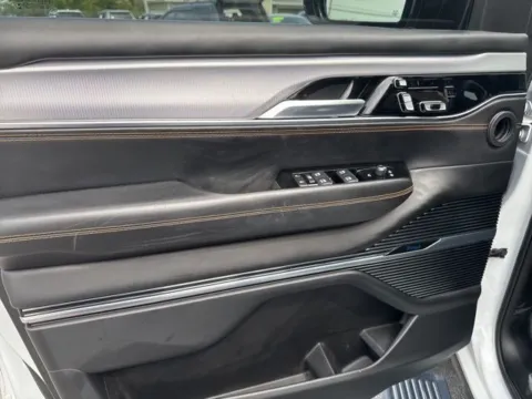 Another view of 2022 Jeep Grand Wagoneer Series III for sale in Morristown, TN at Lakeway Auto Sales
