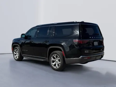 More photos of 2022 Jeep Wagoneer Series II at Lakeway Auto Sales, TN